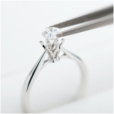 �����O�Ƀ_�C�������h�𗯂߂�